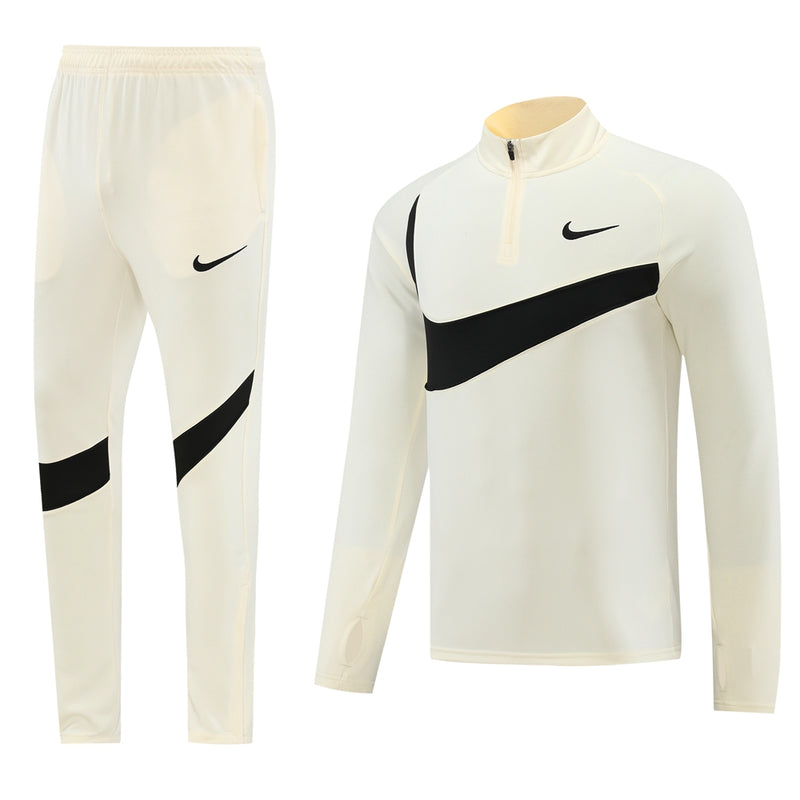 Conjunto Nike Swoosh Bege