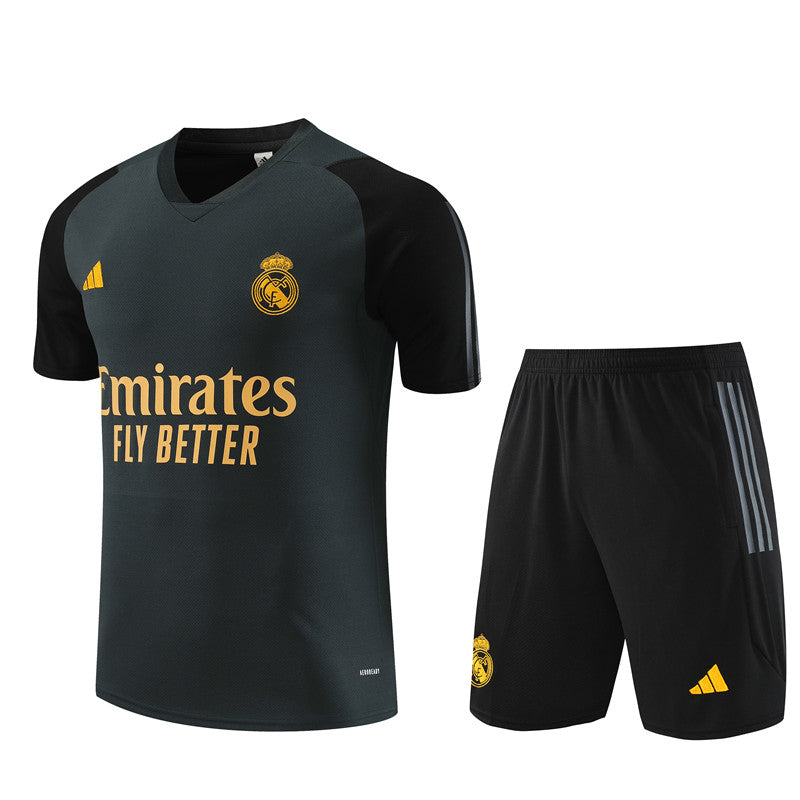 Camisa e Short Real Madrid Treino 23/24