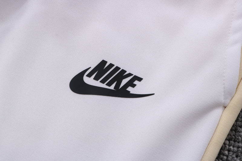 Nike Tech Fleece Creme e Branco