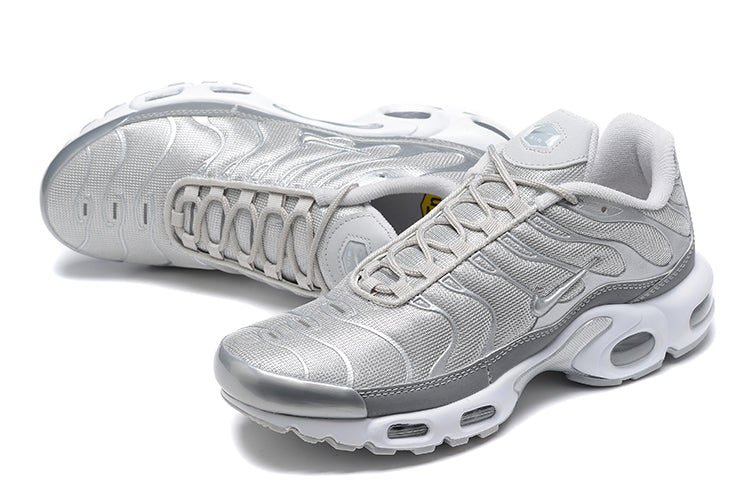 Tênis Air Max Plus "Metallic Silver" Masculino