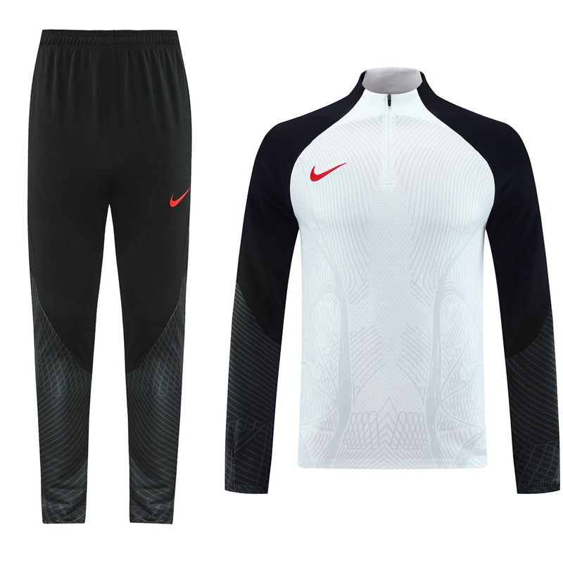 Conjunto Nike Branco e Preto