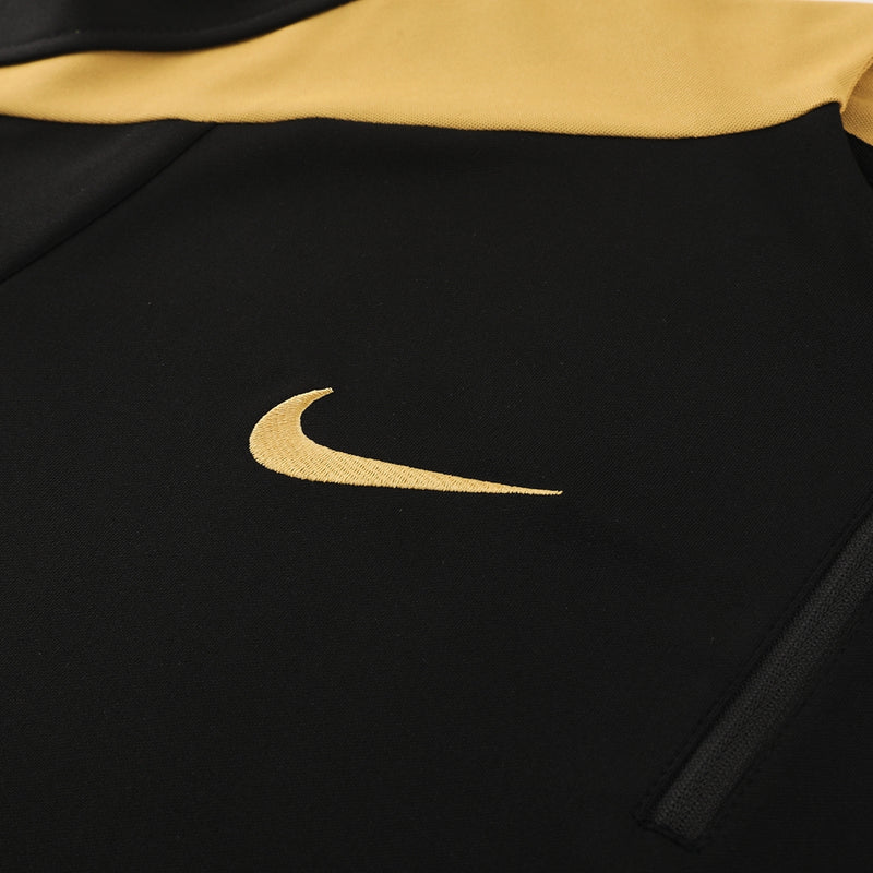 Conjunto Nike dri-Fit Preto x Bege