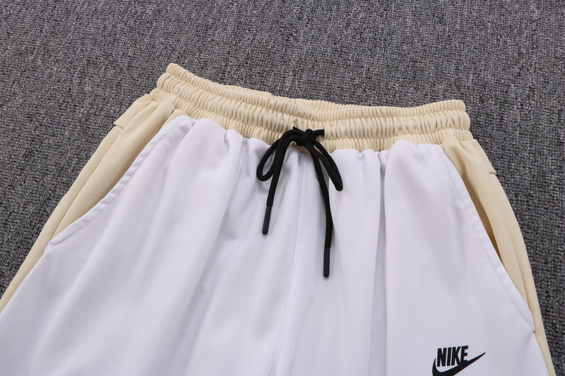 Nike Tech Fleece Creme e Branco