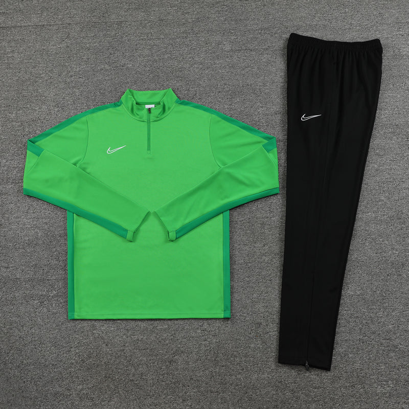 Conjunto Nike Dri-Fit Academy Verde