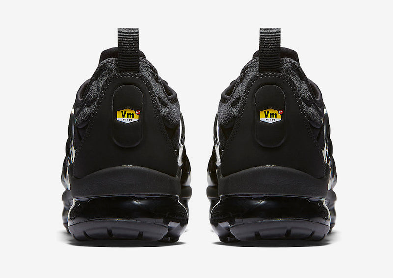 Tênis Nike VaporMax Plus Triple Black