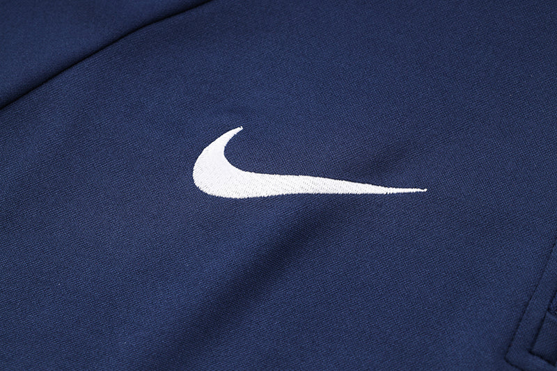 Conjunto Nike Dri-Fit Azul escuro e vermelho