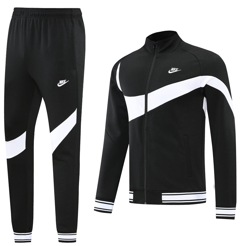 Conjunto Nike Big Smoksh Preto e Branco