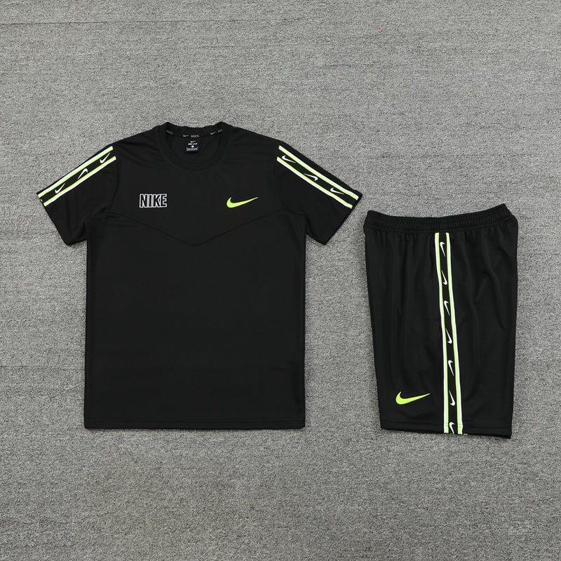 Kit Camisa E Short Nike Repeat Preto