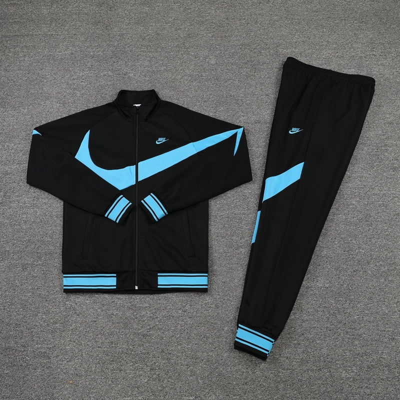 Conjunto Nike Big Smoksh Preto e Azul