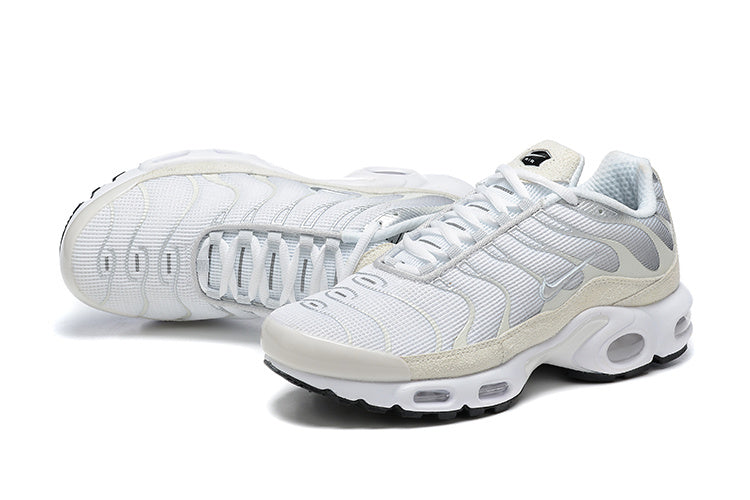 Tênis Air Max Plus “Pure Platinum” Masculino