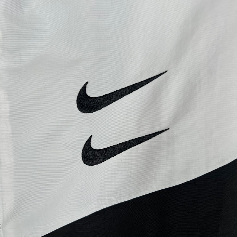 Corta Vento Nike Swoosh