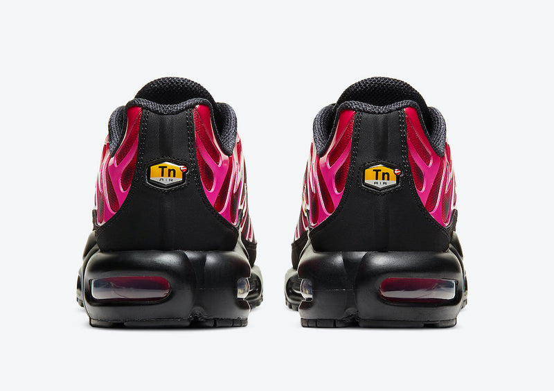 Tênis Supreme x Nike Air Max Plus TN