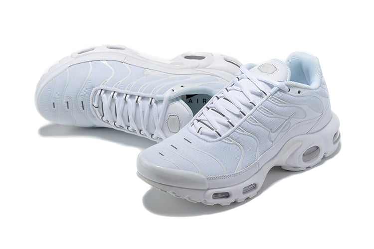 Tênis Nike Air Max Plus “Triple White” Masculino