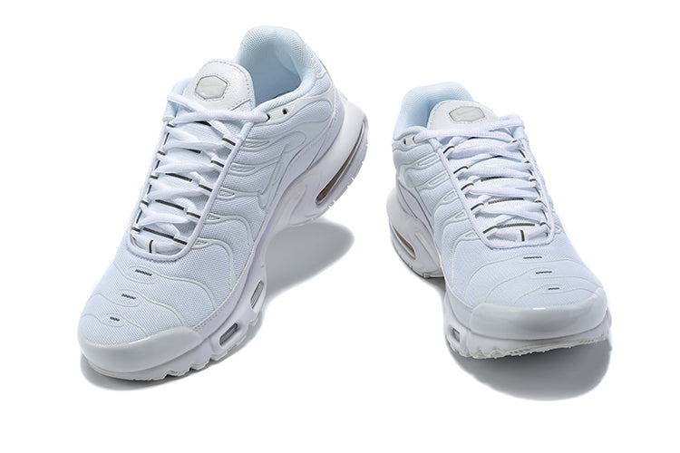 Tênis Nike Air Max Plus “Triple White” Masculino