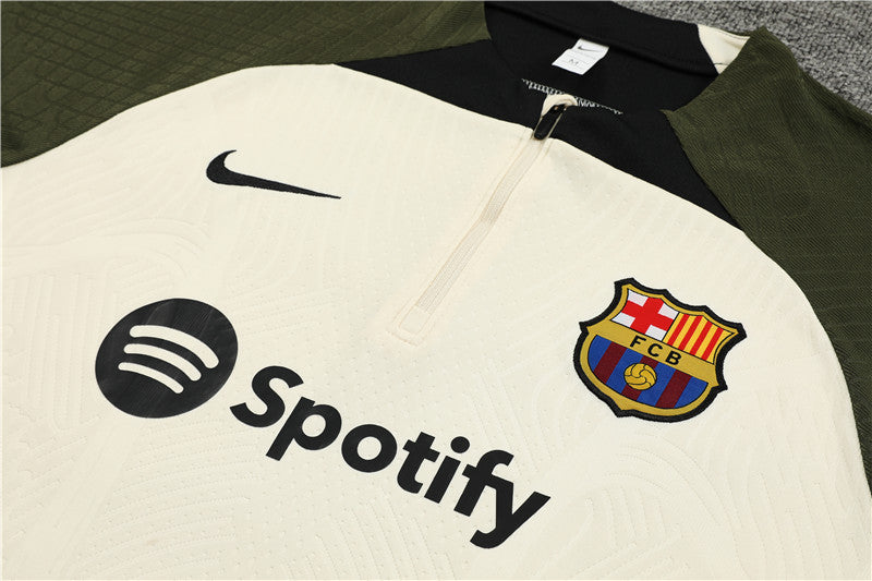 Kit de Treino Barcelona 2023/24 Meio Zíper Militar