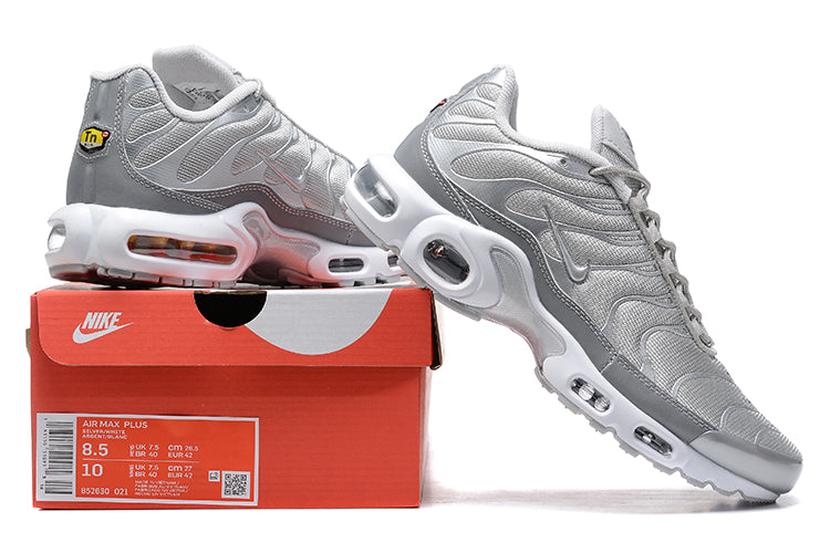 Tênis Air Max Plus "Metallic Silver" Masculino