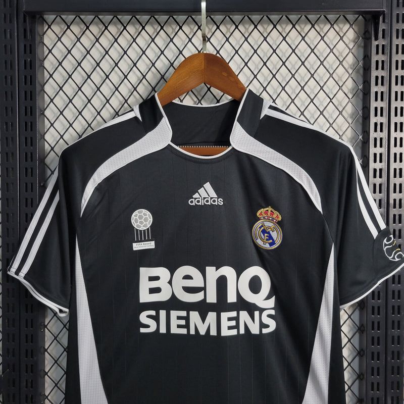 Camisa do Real Madrid Retrô TeamGeist 2006/2007