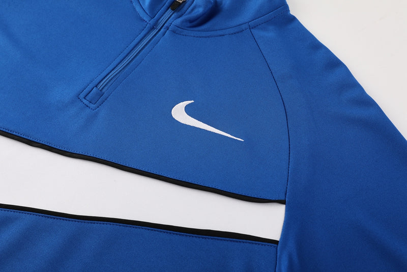 Conjunto Nike Swoosh Azul