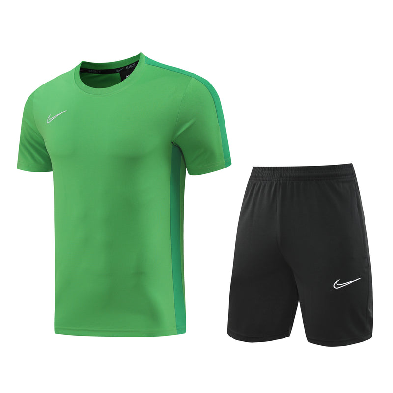 Kit Camisa e Short Nike  Dri-Fit Verde e Preto