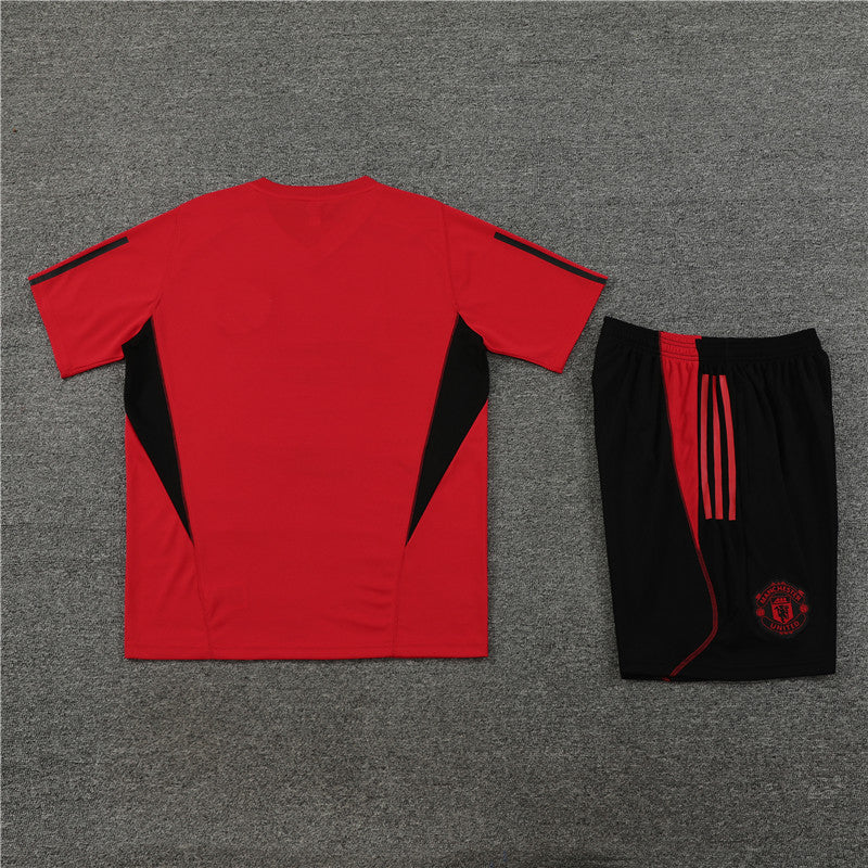 Camisa e Short Manchester United Treino 23/24